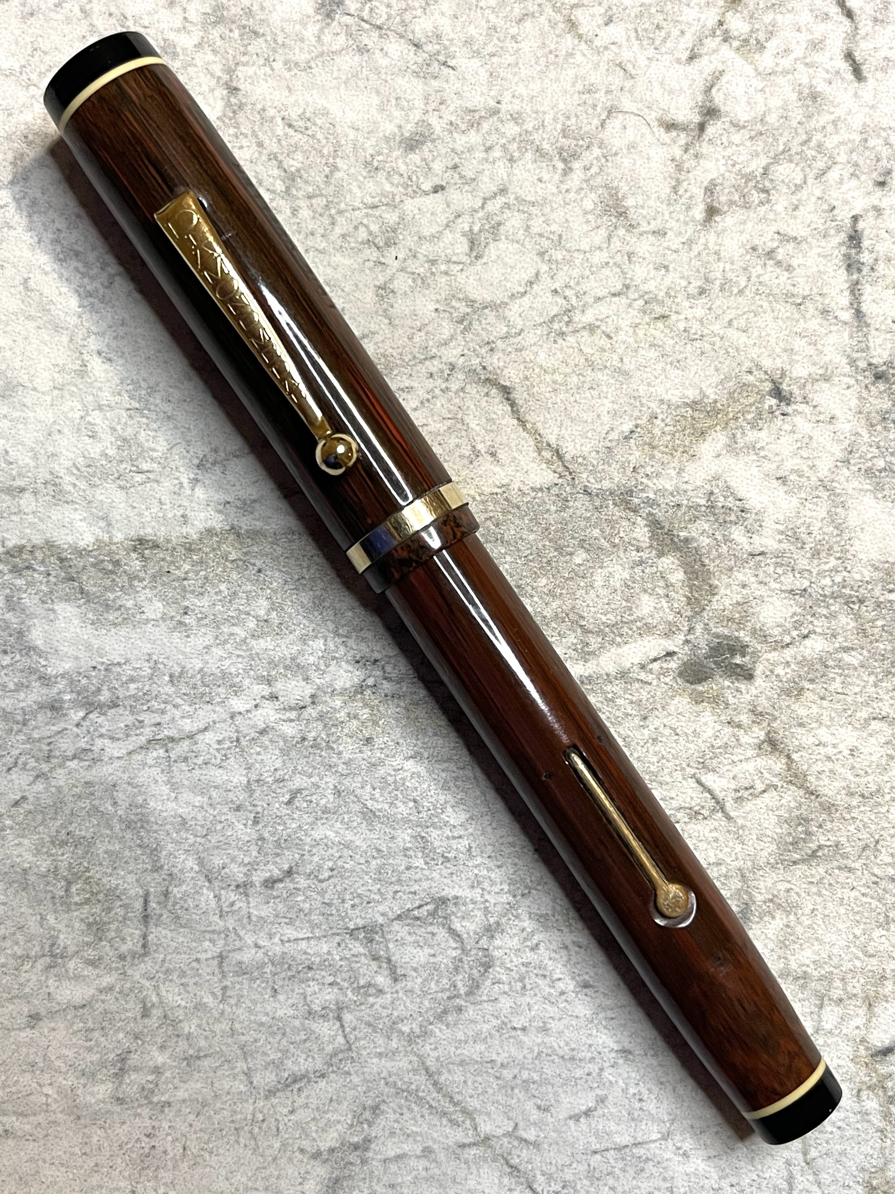 Diamond Medal Oversize #8 Woodgrain