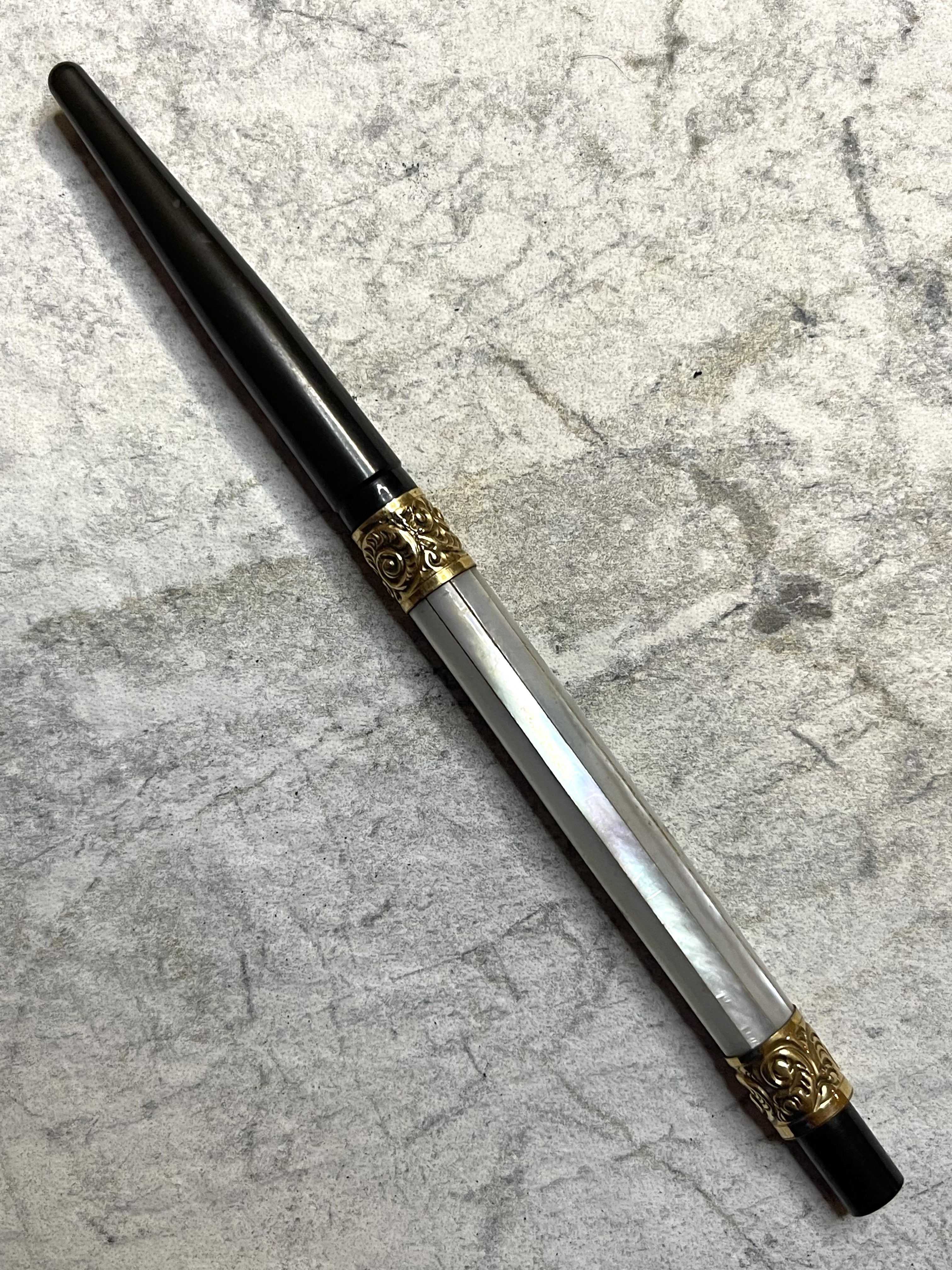 Pearl Slab Taper Cap
