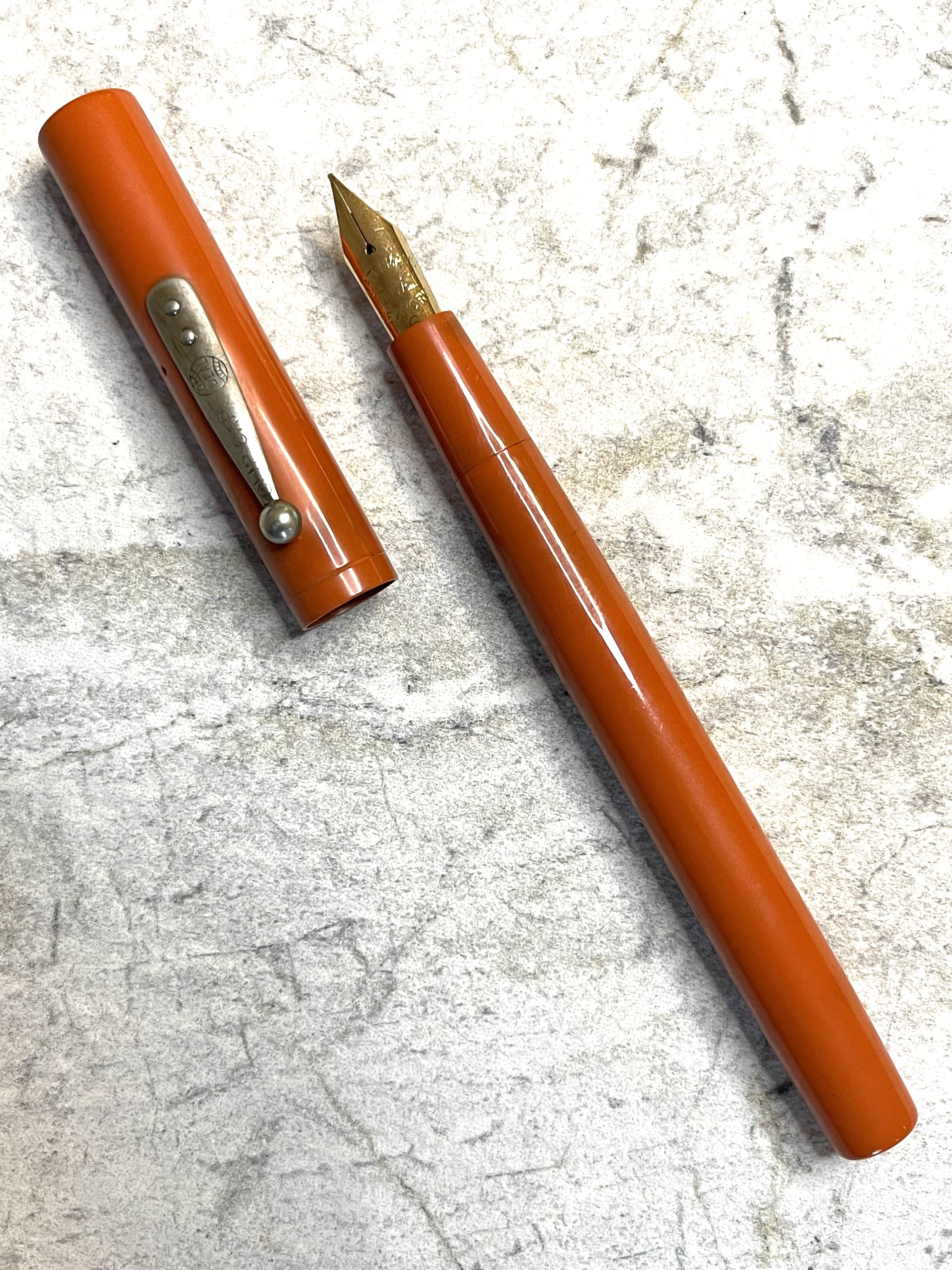Waterman 16 Cardinal