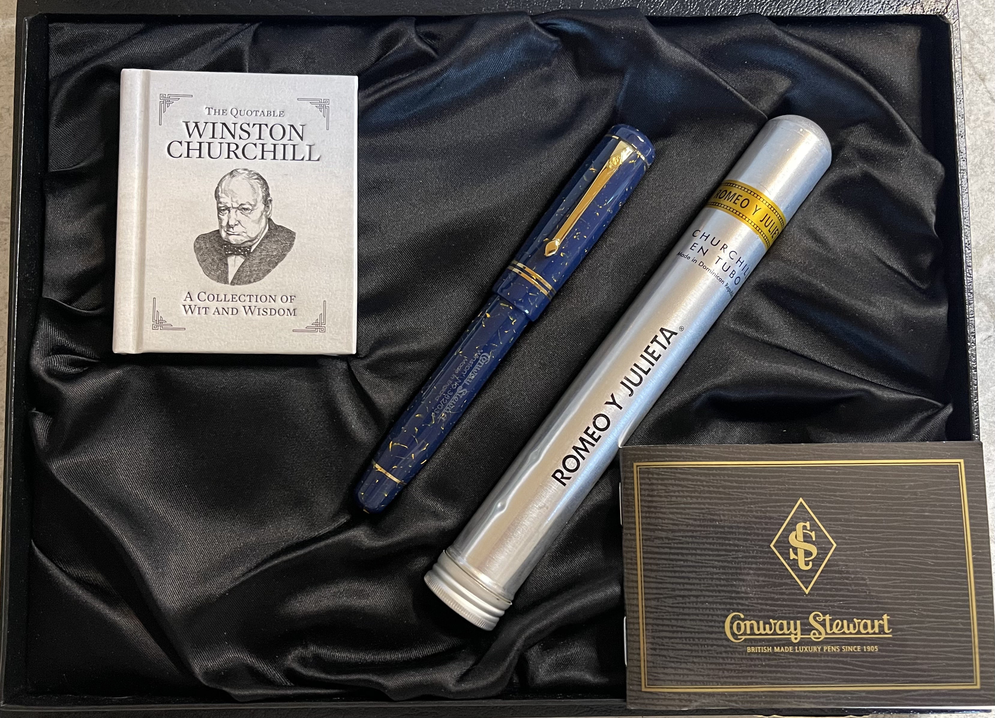 Conway Stewart Churchill Fountain Pen