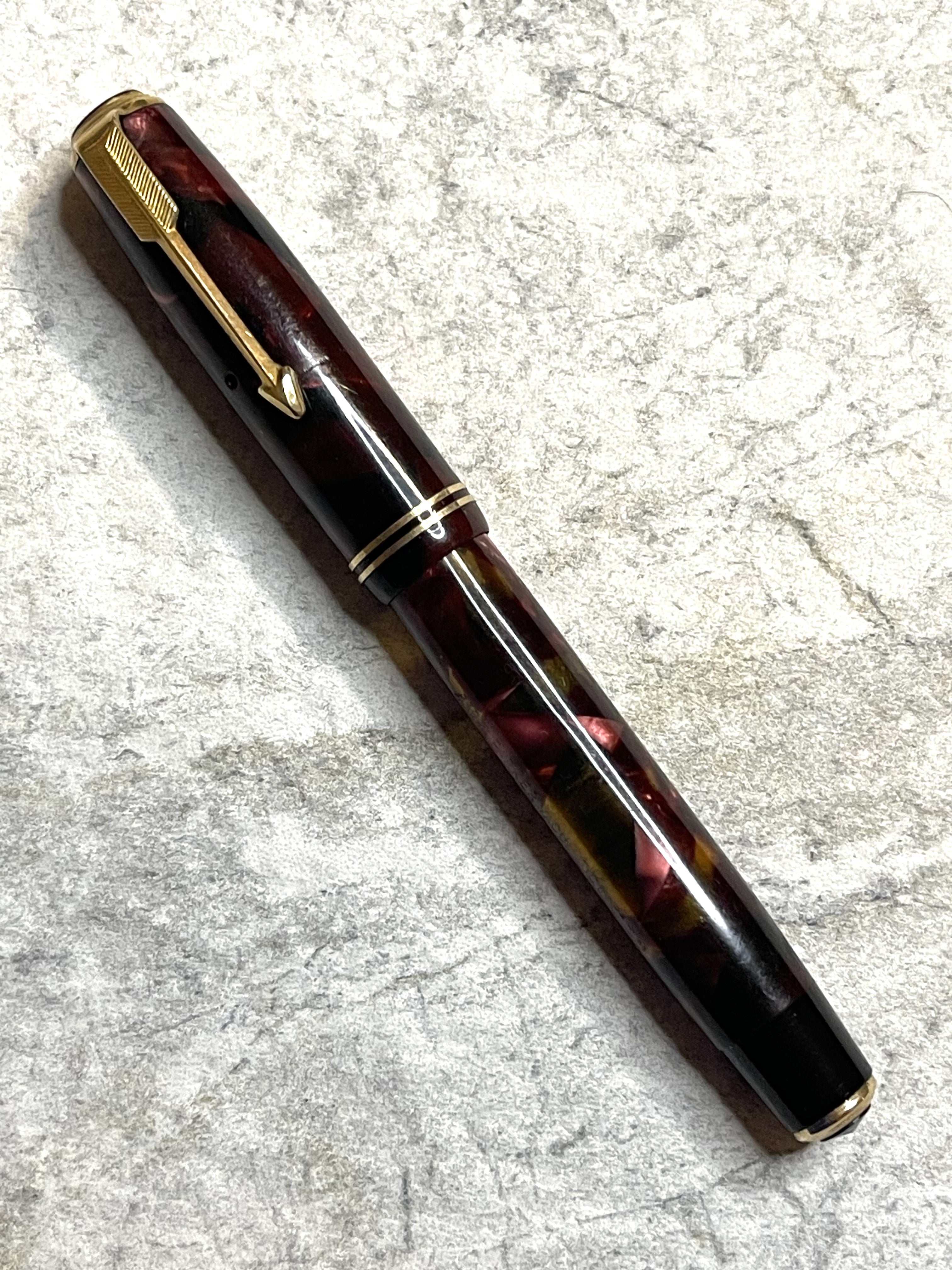 Parker Vacumatic Burgundy Pearl Marble Standard