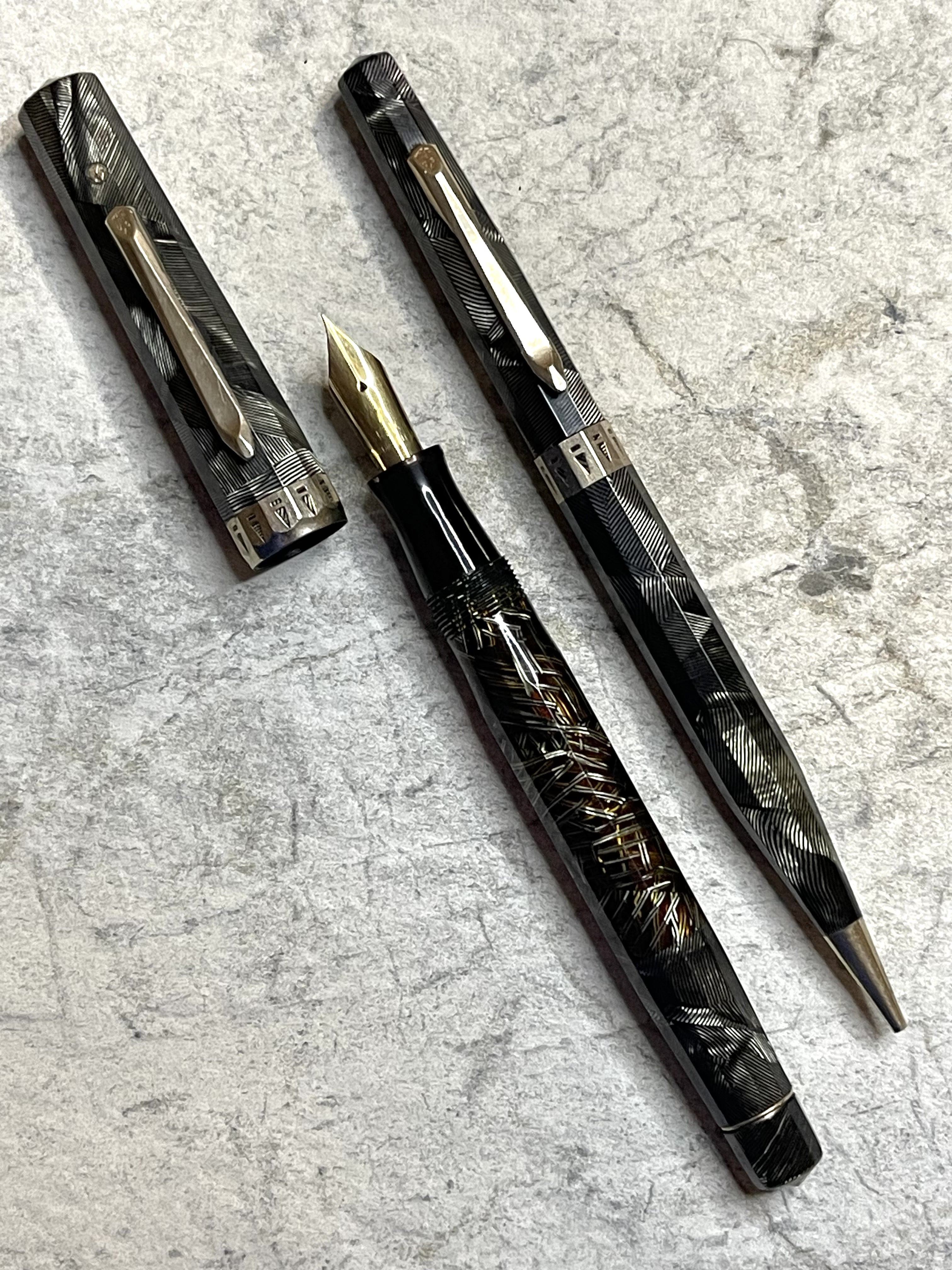 Wahl Eversharp Doric Silver and Black Shell