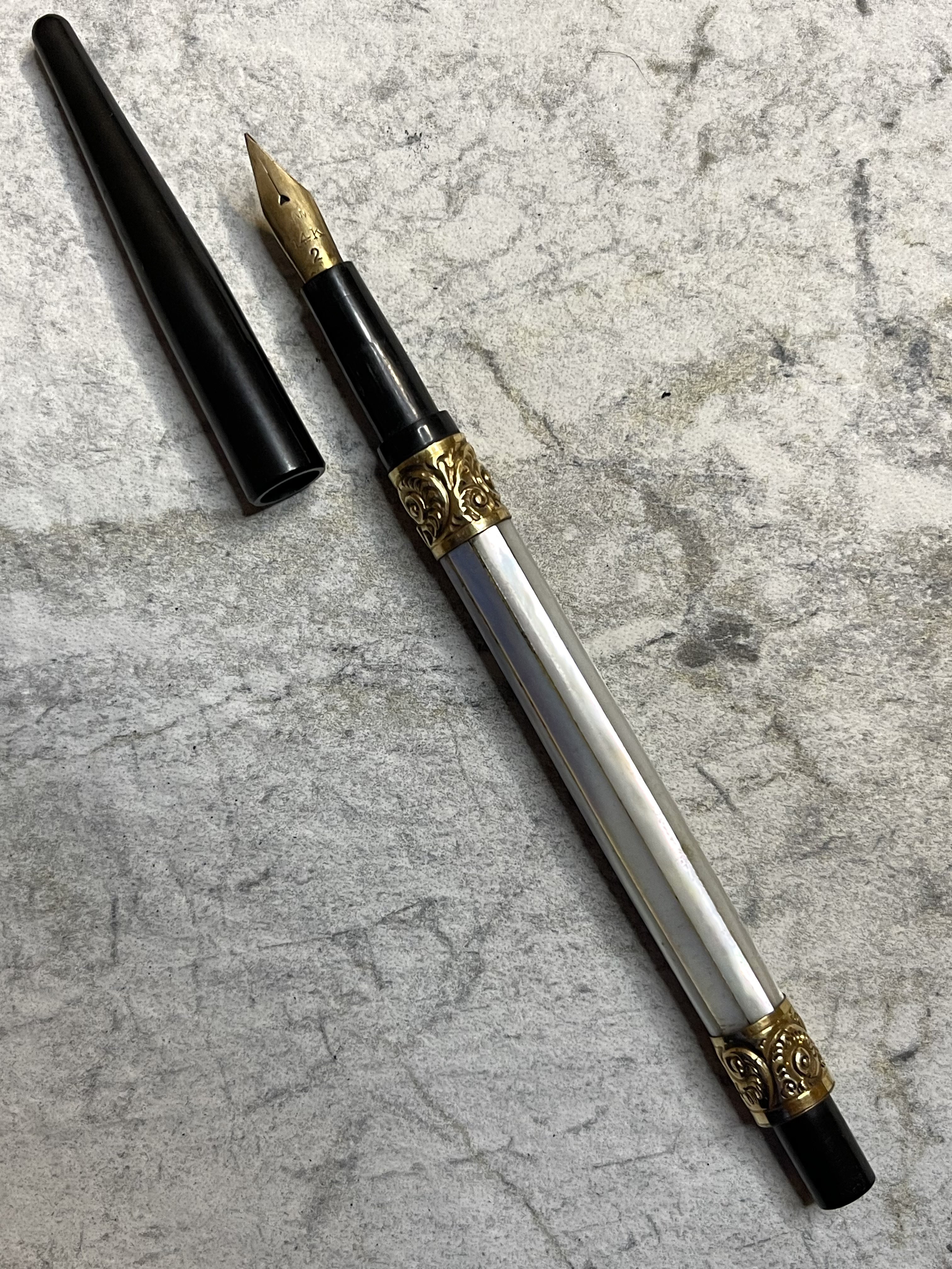 Pearl Slab Taper Cap