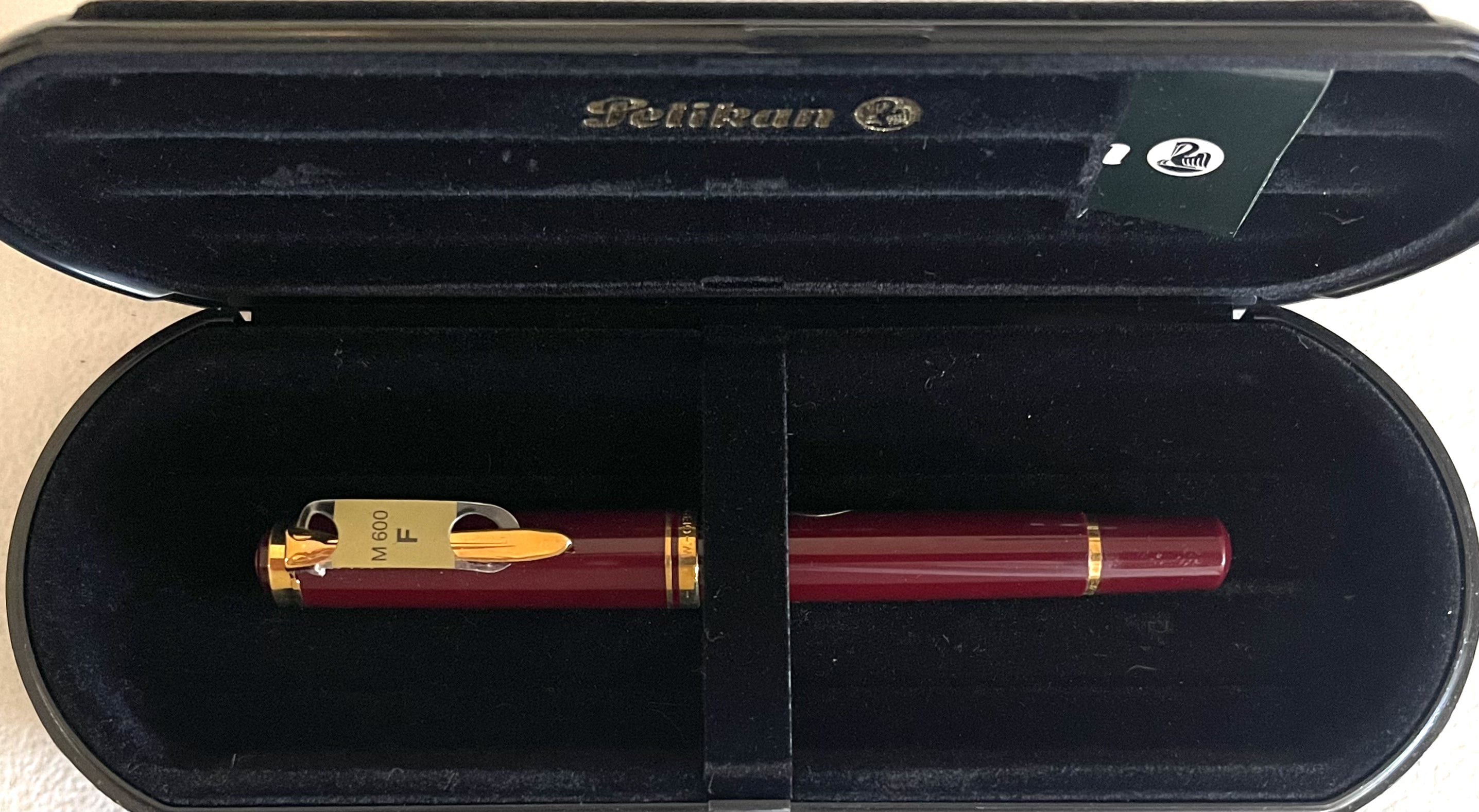 Pelikan M600 Burgundy