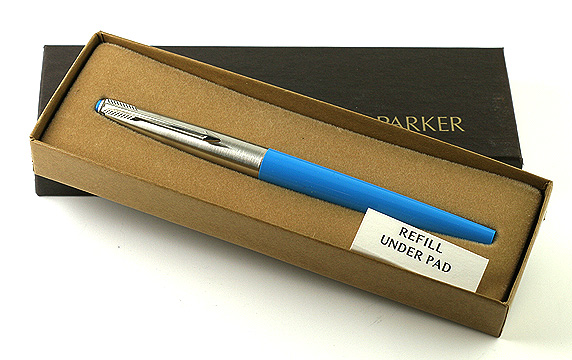 PARKER VECTOR YELLOW CT ROLLERBALL PEN-UK-BLUE INK-GIFT BOX-NEW OLD STOCK. 