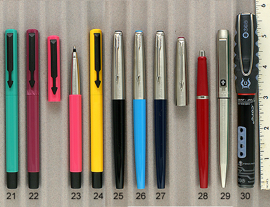 Penna a fibra Tratto Pen: grigio ghiaccio, largo, cf. da 12 pz. • KartoClick