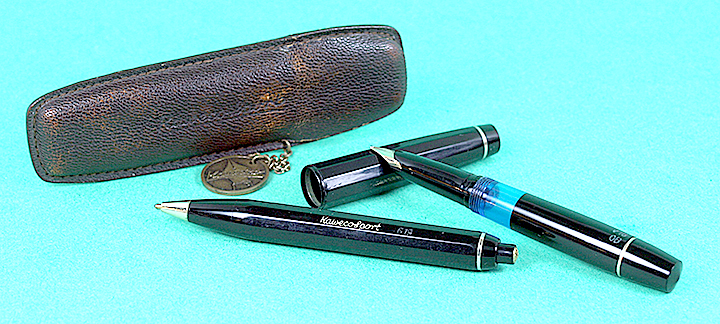 【Pilot】“Cocoon Limited" Fountain Pen Nib:M Blue Made in JAPAN NEW Brass Silver 