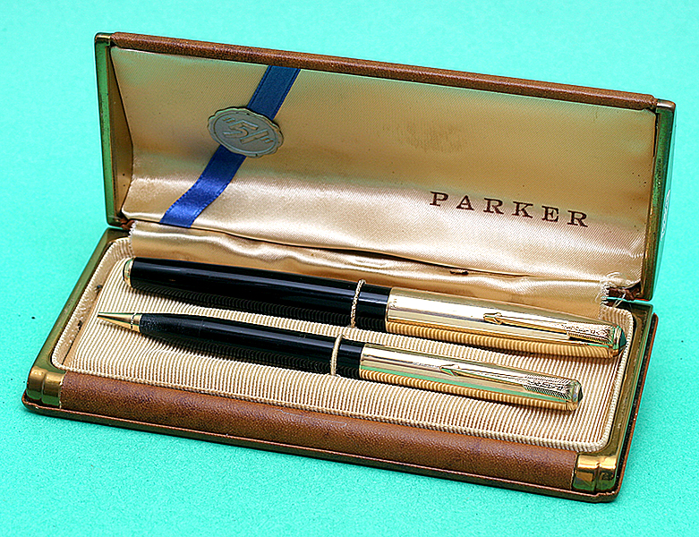 1979 Mint In Box Parker Floating Ball Turquoise w/Stainless Cap Rollerball Pen 